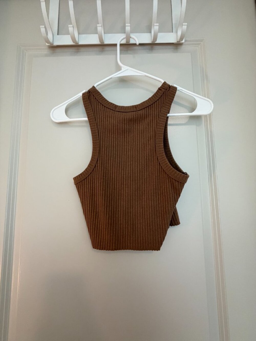 Cropped Brown Ribbed Racerback Tank - Picture 2 of 3
